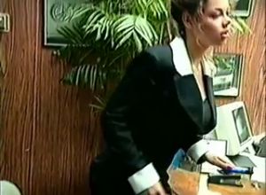 групповой секс  с ненасытной блондинкой